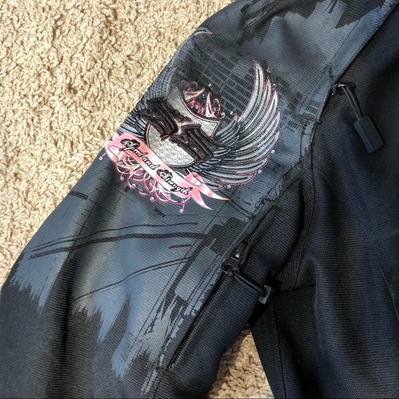 Speed and strength black/pink w/bling motorcycle jacket & matching chaps - Picture 7 of 16